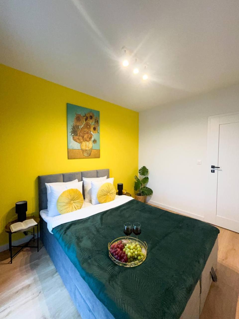 Lumina Luxury 3-Rooms Apartments With Parking Łódź Exterior foto